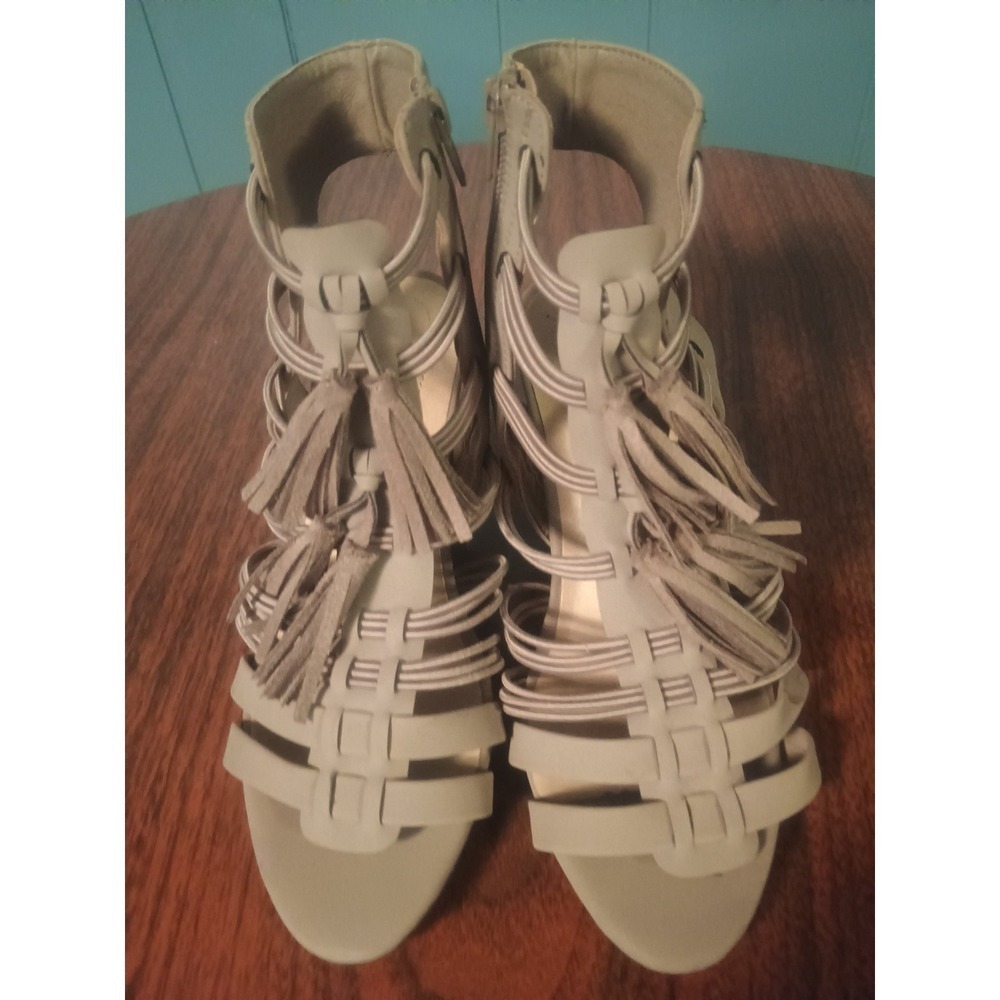 Women's Beige Comfort Sandals With Ankle Zipper & Modest 3 1/2 In. Heel